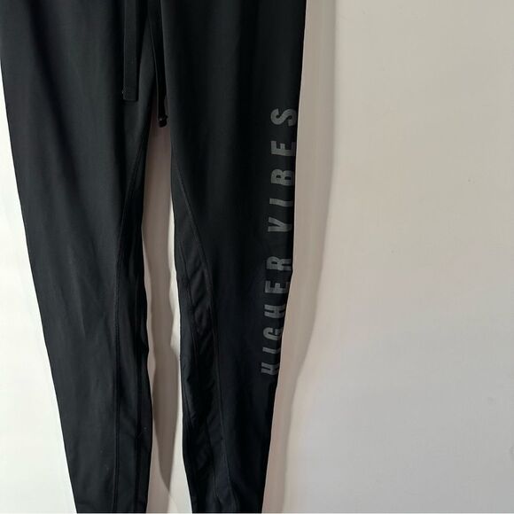 Alo Yoga Higher Vibes Leggings - Picture 2 of 9